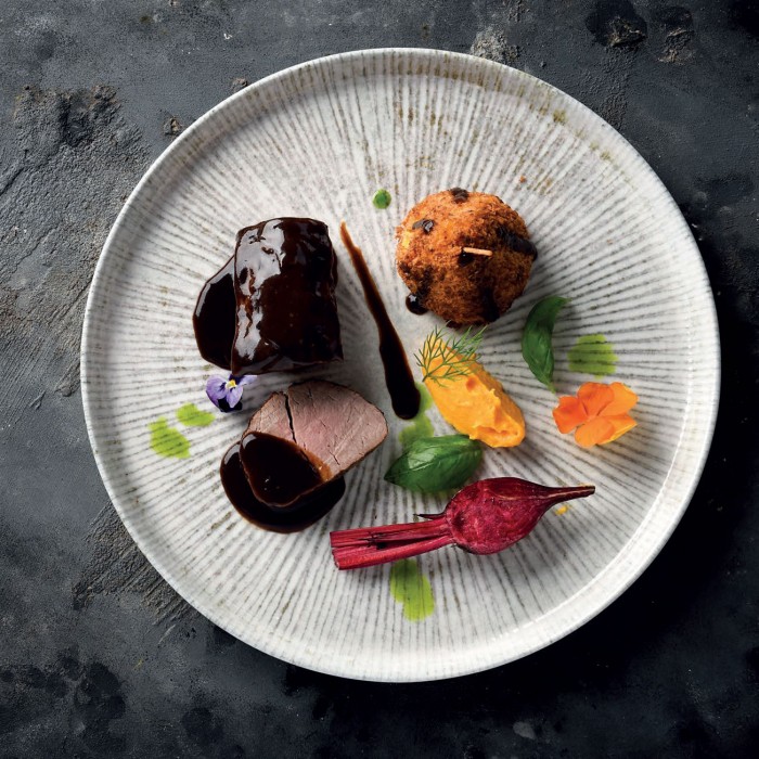 Farfurie intinsa cu margine inaltata GURAL ARNIM, D15cm, portelan