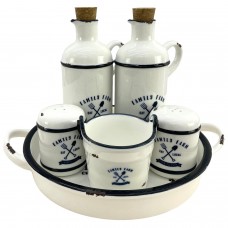 Oliviera din portelan CULINARO HAPPY FARM, 6 piese, sticle ulei si otet de 450ml, solnita si pipernita, galetusa servire, suport rotund