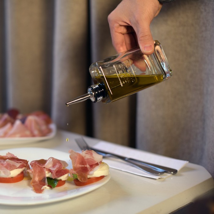 Sticla cu picurator pentru ulei de masline LUIGI BORMIOLI OPTIMA, 250ml, 7,4x5xh19,7cm, din sticla