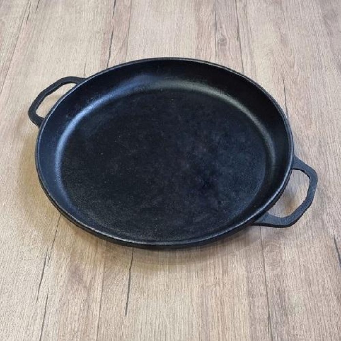 Tava rotunda din fonta cu manere MAYSTERNYA, D32xh4cm