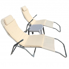 Set 2 sezlonguri pliante CULINARO culoare bej 140x58x98cm + masa 44x44xh41cm + 2 perne bej 110x50cm